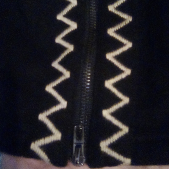 Solitaire Black Hoodie with Floral Embroidery Size L Bohemian - Picture 5 of 14